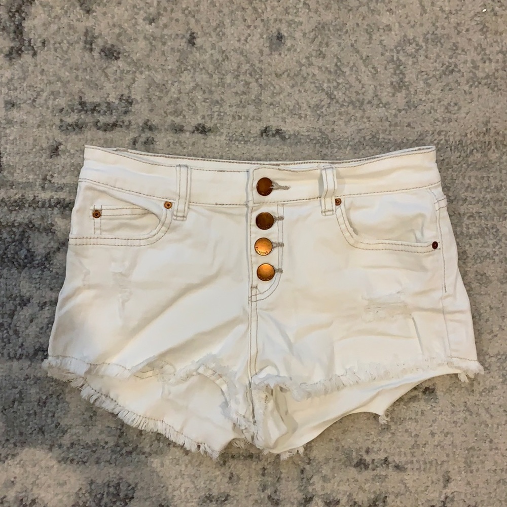 White Billabong shorts
